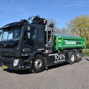 Teeuwen Infra Elektrische Knijperauto (1)