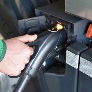 Teeuwen Infra Elektrische Knijperauto (6)